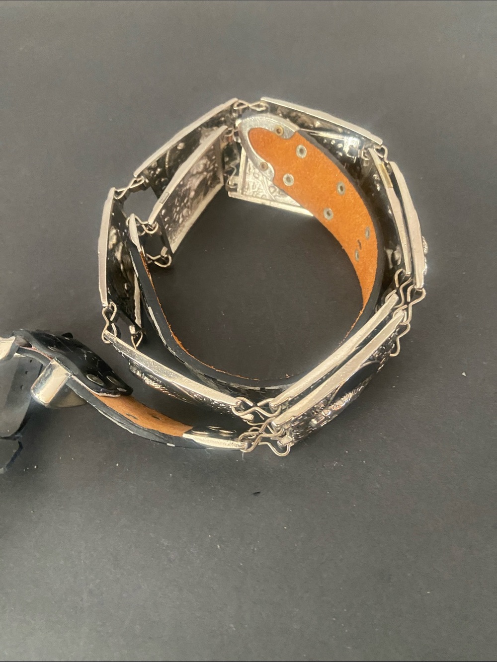 VTG SIZE 36 Black and SILVER Western Concho Belt